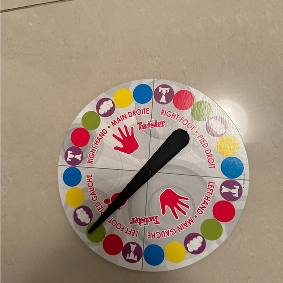 Twister Board Game - Picture 2 of 4